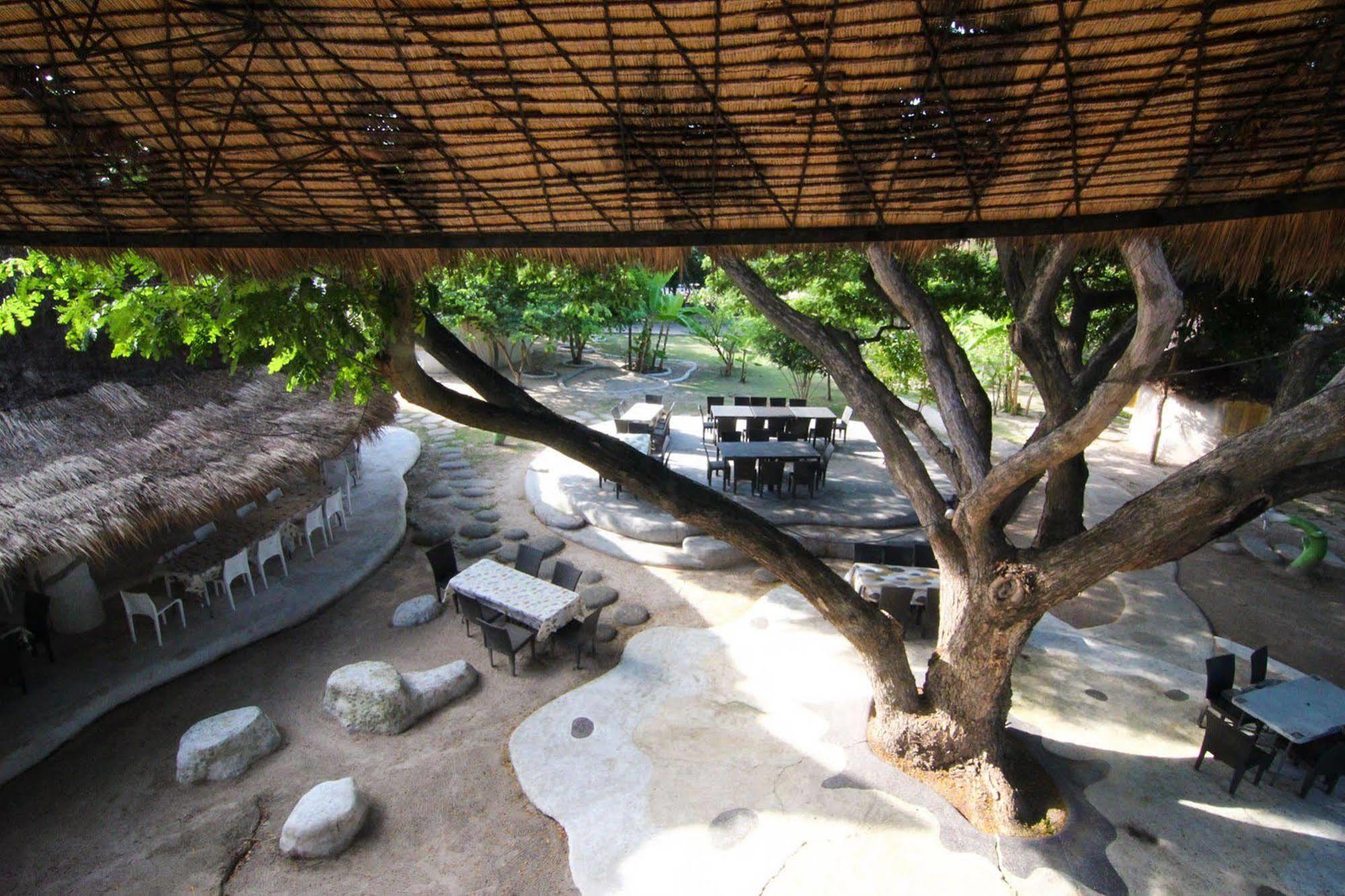 Naidee Sculptured Huts Hotel Hua Hin Luaran gambar
