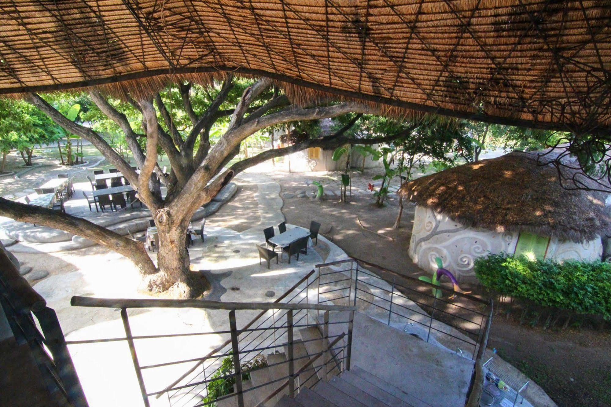 Naidee Sculptured Huts Hotel Hua Hin Luaran gambar