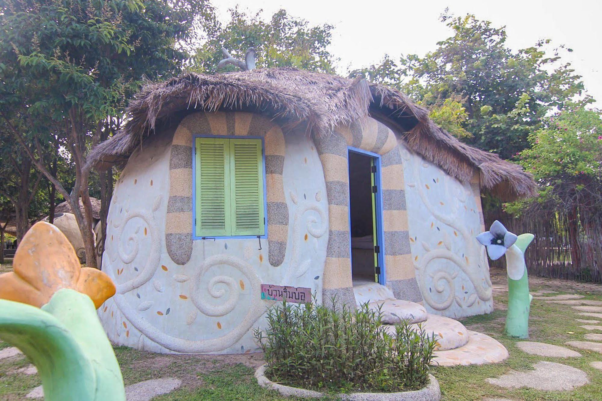 Naidee Sculptured Huts Hotel Hua Hin Luaran gambar